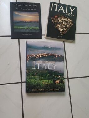 Vintage like new  coffee table books "Italy in color/ great", the lens (3)